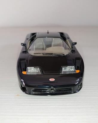 Bugatti EB 110 1/24 Burago Bburago Vintage 