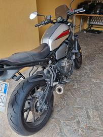 YAMAHA XSR 700
