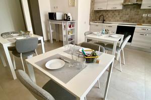 Affittacamere ROOMS DOMU AJO