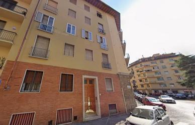 Immobile in asta di 98 m² con 4 locali a Firenze