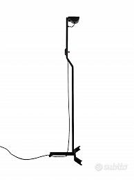 Piantana  Siria di Kazuhide Takahama per Sirrah