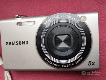 fotocamera Samsung 14,2 mega pixel  Wi-Fiperfetta 