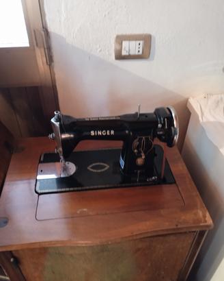 Macchina da cucire Singer 15 M