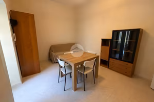 MONOLOCALE A CASERTA