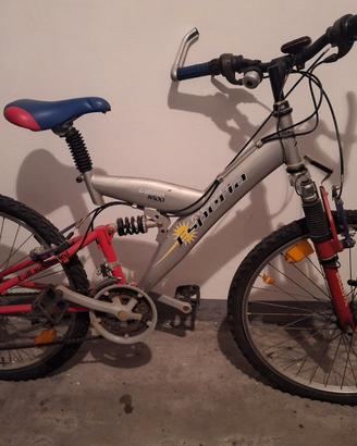 Bici Esperia Explorer 8500