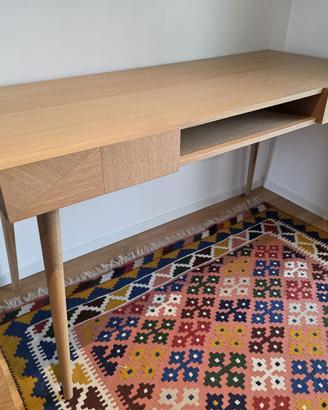 Scrivania color rovere con due cassetti 140x60 cm