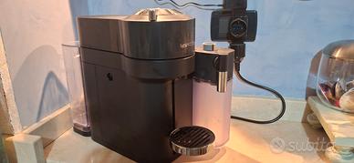 Macchina Nespresso Vertuo Lattissima