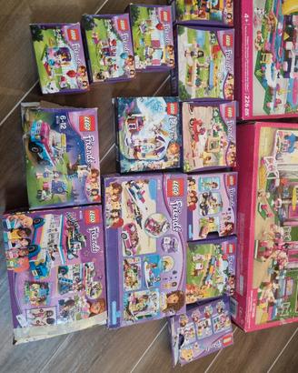 lego friends/barbie