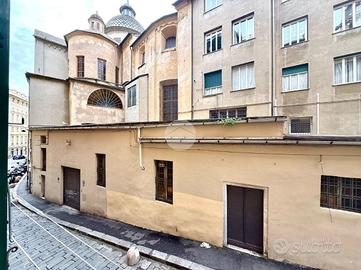 4 LOCALI A GENOVA