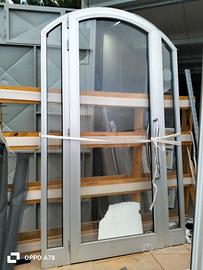 Vetrina in Alluminio R40 ad Arco.