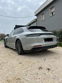 Porsche Panamera 4 E-Hybrid Sport