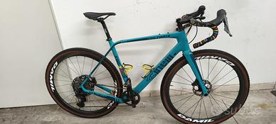Bici Cinelli Zydeco carbonio gravel 2023