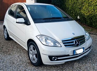 Mercedes A 180 diesel 2011 FULL