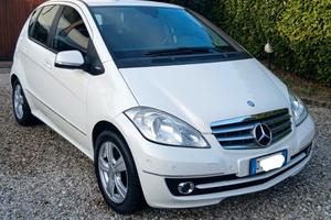 Mercedes A 180 diesel 2011 FULL