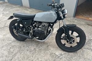 Yamaha XS400 cafe race