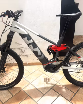 E-MTB Husqvarna Hard Cross 7 EP8 85Nm 630Wh Tg M
