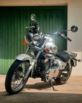 Suzuki intruder 250