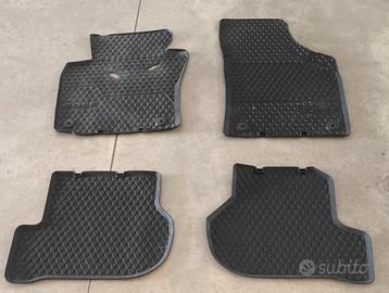 tappetini in gomma per  VW golf 6