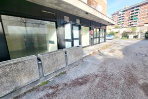 Locale Commerciale Perugia via Mentana PRC/106