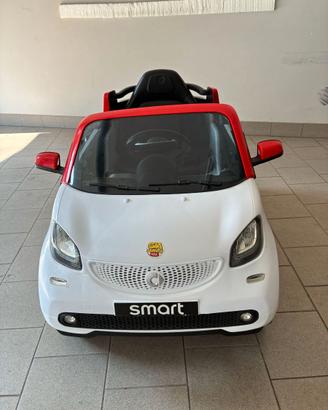 Auto elettrica per bambini NEW SMART Fortwo Cabrio