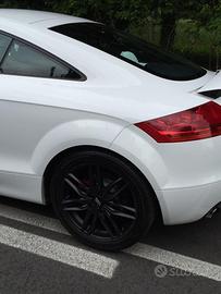 Cerchioni in Lega neri AUDI 18”