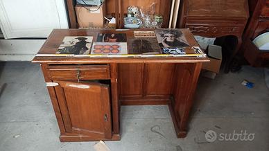 scrivania 