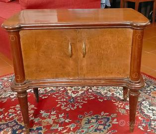 Comodino vintage in legno impiallacciato