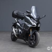 HONDA Forza 750