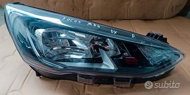 Faro anteriore destro Ford Focus MK4