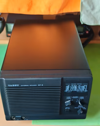 Yaesu SP-8 Altoparlante da Tavolo con Filtri