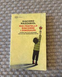Mio fratello rincorre i dinosauri