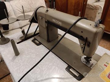 Macchina da cucire industriale NECCHI con tavolo