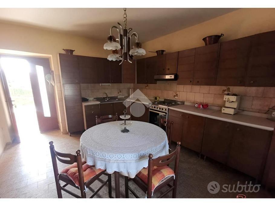 RUSTICO A CAPRIOLO - Vista 5