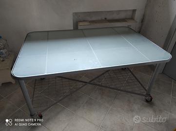 scrivania con piano in vetro 