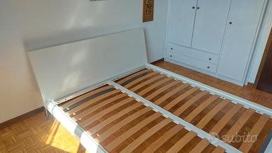 Letto design matrimoniale bianco stile futon