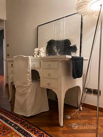 SCRIVANIA IN LEGNO LACCATO BIANCO