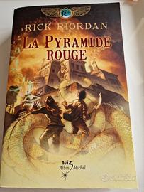 libro,La Pyramide Rouge