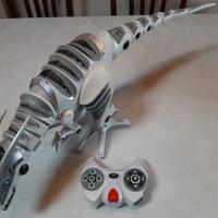 robot dinosauro