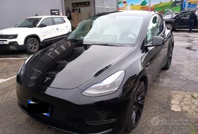 Tesla Model Y Long Range Dual Motor Aziendale