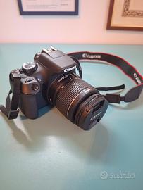 Canon EOS 1300D + obiettivo EFS 18-55mm