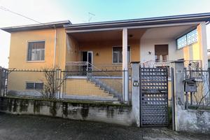 Casa Indipendente Dorno [Cod. rif 3290887VRG]