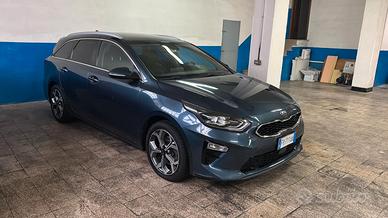 Kia Ceed Sportswagon 1.6 CRDi 136 CV DCT SW Evolut