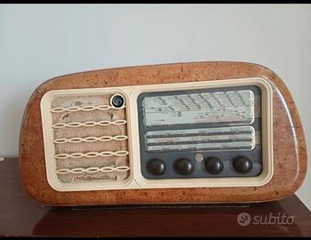 radio anni 50 in radica di noce 