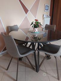 Tavolo tondo 120cm allungabile con 4 sedie