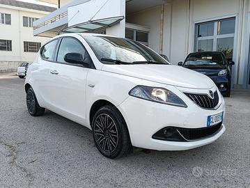 LANCIA YPSILON 1.0 HYBRID S&S