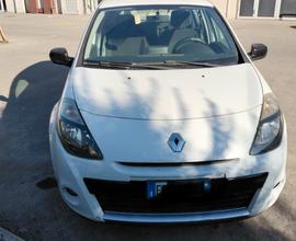 RENAULT Clio 3ª serie - 2010