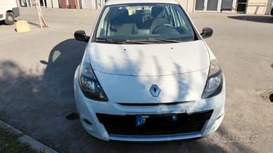 RENAULT Clio 3ª serie - 2010