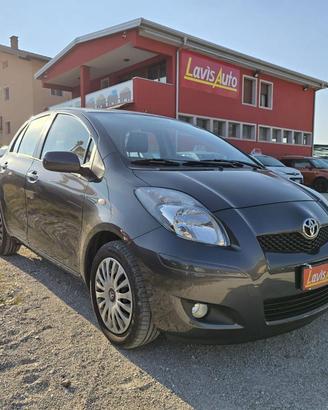 TOYOTA Yaris 1.3 5 porte Sol