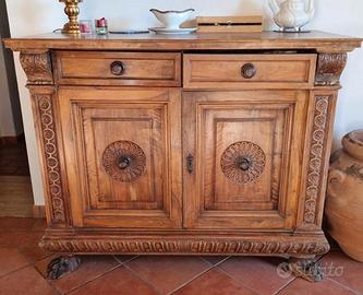 Credenza antica in legno massello