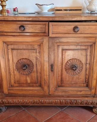 Credenza antica in legno massello